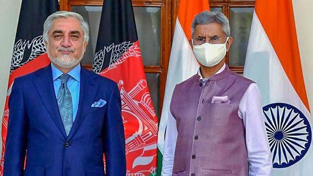 Abdullah said in a tweet that he and Jaishankar had “exchanged views on the #AfghanPeaceProcess, bilateral relations, & regional support for peace efforts. He assured me of India’s full support for peace in Afghanistan.”(PTI)