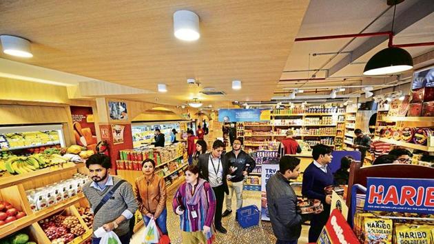 Households were more confident about the year ahead as the future expectations index improved for the second successive survey.(Mint) Households were more confident about the year ahead as the future expectations index improved for the second successive survey.(Mint)