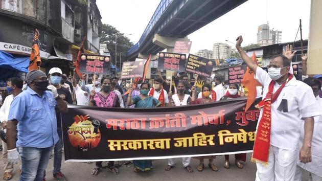 Maratha Kranti Morcha workers stage a protest against the Supreme Court’s stay on Maratha reservation at Jogeshwari in Mumbai (Satyabrata Tripathy/Hindustan Times) Maratha Kranti Morcha workers stage a protest against the Supreme Court’s stay on Maratha reservation at Jogeshwari in Mumbai (Satyabrata Tripathy/Hindustan Times)