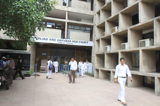 Elections 2020 Bar Council Punjab And Haryana Hc Bar At Loggerheads Again Hindustan Times Lawyer, green activist move bombay hc for transit bail. bar council punjab and haryana hc bar