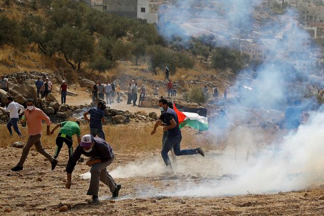The euphoria over the normalisation of Israel’s ties with its neighbours should not take the focus away from the need for Israel to end its policies of dispossessing Palestinians. This is the only way to ensure a durable peace in the region (REUTERS) The euphoria over the normalisation of Israel’s ties with its neighbours should not take the focus away from the need for Israel to end its policies of dispossessing Palestinians. This is the only way to ensure a durable peace in the region (REUTERS)