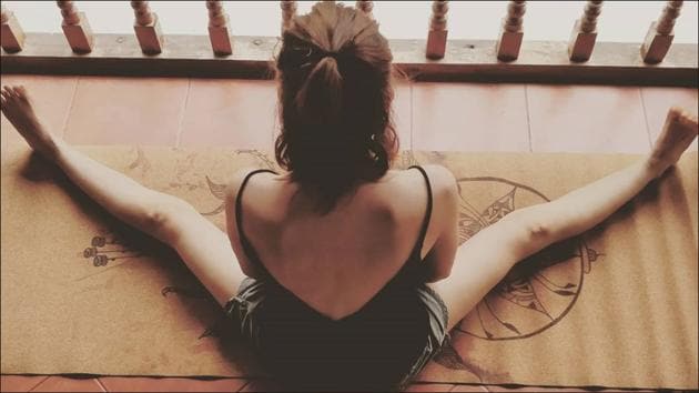 Kalki Koechlin gives fans a sneak-peek of her at-home yoga session(Instagram/kalkikanmani)