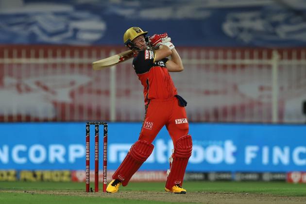 AB de Villiers hits a shot. (IPL/Twitter)