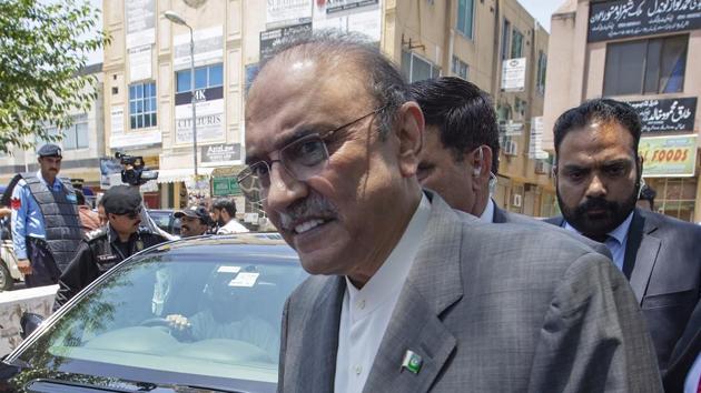 Former Pakistani president Asif Ali Zardari during an appearance at the Islamabad High Court in 2019.(AP file)