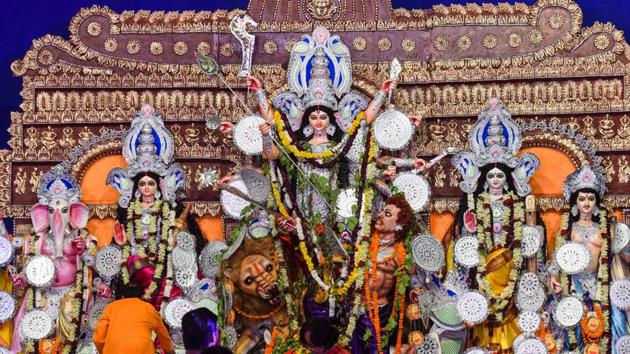 File photo: Women celebrate Sindoor Khela and perform rituals during Durga Puja. (Amal KS/Hindustan Times) File photo: Women celebrate Sindoor Khela and perform rituals during Durga Puja. (Amal KS/Hindustan Times)