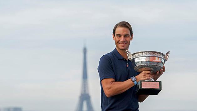 Rafael Nadal with the Rolland Garros 2020 title(Getty Images)