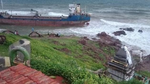 Heavy rains ranging from 11 cm to 24 cm hit different parts of coastal Andhra. (HT Photo)