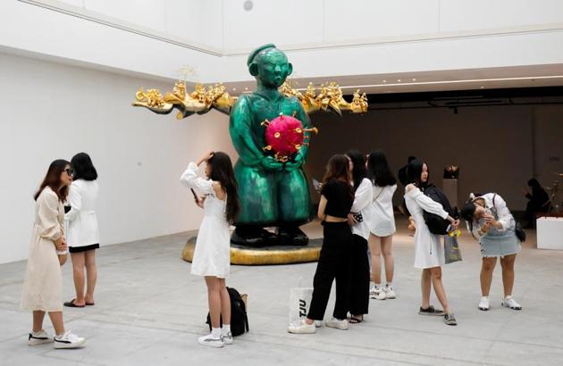Pham Thai Binh’s sculpture represents the troubling times we are currently living in considering a global pandemic. (REUTERS)