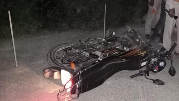 The motorcycle the suspect was riding when he was caught by the police. (Sourced) The motorcycle the suspect was riding when he was caught by the police. (Sourced)