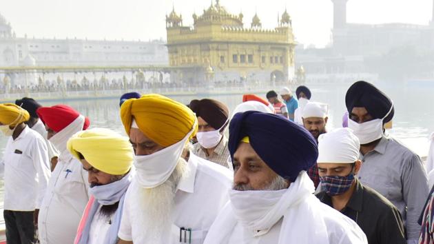 The SAD president also asked the Congress government to come down heavily on anti-social forces that were being used to defame the farmers’ cause and not encourage them in any manner whatsoever.(HT File Photo)