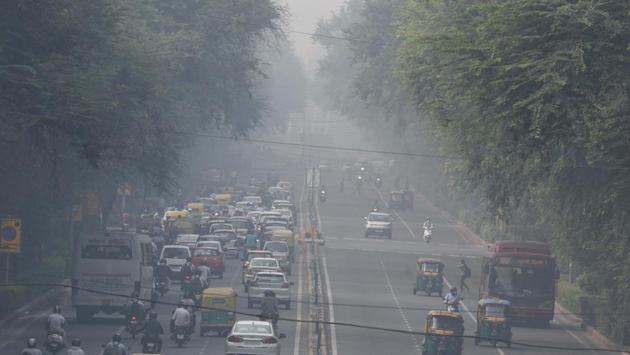 The Union ministry of environment on Wednesday said 50 teams of Central Pollution Control Board will be deployed from Thursday to maintain a strict vigil against pollution in Delhi-NCR. (Arvind Yadav/HT Photo) The Union ministry of environment on Wednesday said 50 teams of Central Pollution Control Board will be deployed from Thursday to maintain a strict vigil against pollution in Delhi-NCR. (Arvind Yadav/HT Photo)
