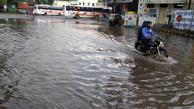 Waterlogging at Swargate ST stand due to heavy rain in Pune. (HT PHOTO) Waterlogging at Swargate ST stand due to heavy rain in Pune. (HT PHOTO)