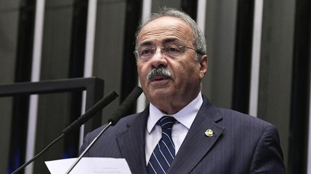 Senator Chico Rodrigues tried to hide cash inside his underwear during a police operation investigating the diversion of public resources aimed to combat the new coronavirus in northern Brazil. (AFP) Senator Chico Rodrigues tried to hide cash inside his underwear during a police operation investigating the diversion of public resources aimed to combat the new coronavirus in northern Brazil. (AFP)