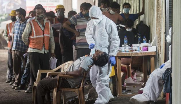 Thane district has reported 1,97,000 cases of Covid-19 so far, 1,77,206 patients have recovered from the infection and 4,983 have died of it(Satyabrata Tripathy/HT Photo) Thane district has reported 1,97,000 cases of Covid-19 so far, 1,77,206 patients have recovered from the infection and 4,983 have died of it(Satyabrata Tripathy/HT Photo)