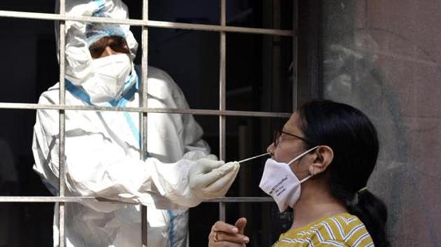 The Delhi government said several other states like Maharashtra and Odisha have also taken similar steps and put in place similar measures to combat the Covid-19 pandemic (Sanjeev Verma/HT PHOTO) The Delhi government said several other states like Maharashtra and Odisha have also taken similar steps and put in place similar measures to combat the Covid-19 pandemic (Sanjeev Verma/HT PHOTO)