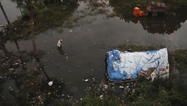 Record rains and heavy flooding in the southern Indian state of Telangana collapsed houses and killed more than a dozen people, police said Wednesday. (AP photo) Record rains and heavy flooding in the southern Indian state of Telangana collapsed houses and killed more than a dozen people, police said Wednesday. (AP photo)