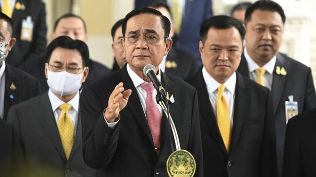 Thailand's Prime Minister Prayuth Chan-ocha speaks to the press after a a special cabinet meeting at the Government House in Bangkok on October 16, 2020.(AP photo)