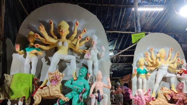 In the absence of pandals, smaller idols are made on order for Durga Pujo celebrations in the Capital.(Photo: Etti Bali/HT)
