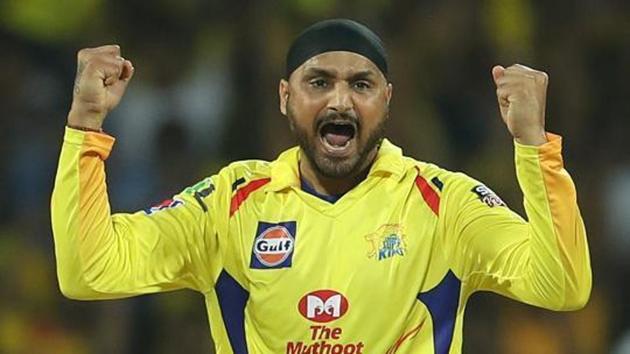 Harbhajan Singh of Chennai Super Kings celebrates the wicket of AB de Villiers of Royal Challengers Bangalore during match 1 of the Vivo Indian Premier League Season 12.(Saikat Das /SPORTZPICS for IPL)