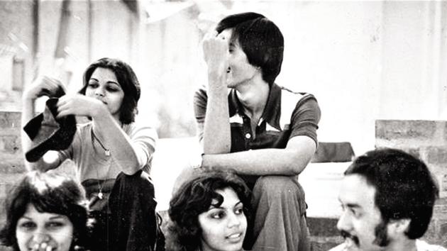 David Abraham at NID with Rakesh Thakore (behind him) and Archana Shah (next to him), founder of Bandhej and Padmini Nair and Reena Singh?(far left)