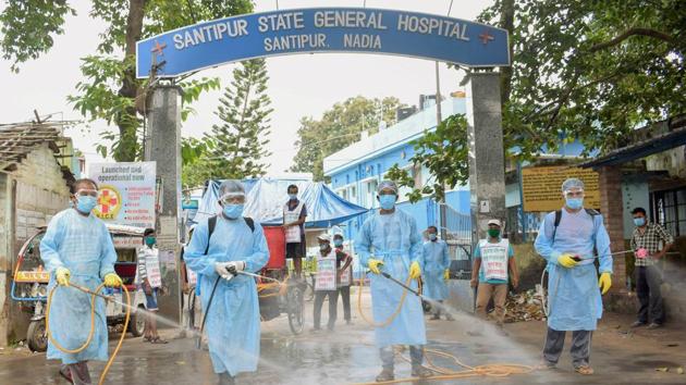 Experts have warned that Covid-19 cases might rise in India in November-December.(PTI)