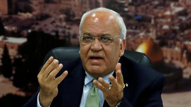 Chief Palestinian Negotiator Saeb Erekat gestures as he speaks to the media in Ramallah. REUTERS/Mohamad Torokman/File Photo (REUTERS)