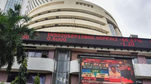 Sensex opens 40 points lower at 40,357 points, Nifty opens at 11,872 (PTI Photo) Sensex opens 40 points lower at 40,357 points, Nifty opens at 11,872 (PTI Photo)