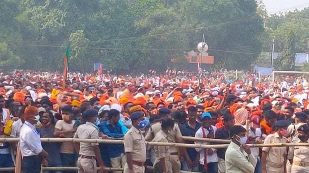 A huge crowd turned up in Ramgarh in Bihar where Uttar Pradesh Chief Minister Adityanath addressed an election rally. (HT PHOTO) A huge crowd turned up in Ramgarh in Bihar where Uttar Pradesh Chief Minister Adityanath addressed an election rally. (HT PHOTO)