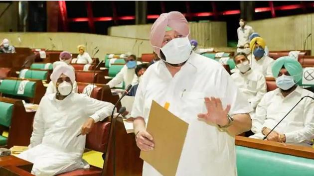 Chief minister Capt Amarinder Singh tabled the Bills soon after the Vidhan Sabha assembled for the second day of the special session convened to counter the Centre’s farm laws on Tuesday.(HT Photo)