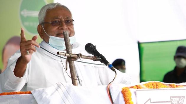 A video from the poll rally showed a visibly irate CM stopping his speech midway to take stock of the slogan shouting people in the crowd. (Photo by Santosh Kumar/ Hindustan Times)