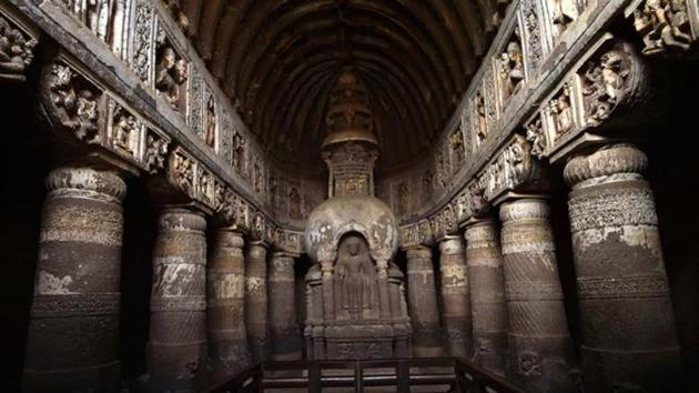 The Ajanta Caves, a Unesco world heritage site, is located 5km northeast of Aurangabad in Maharashtra.(HT file photo)