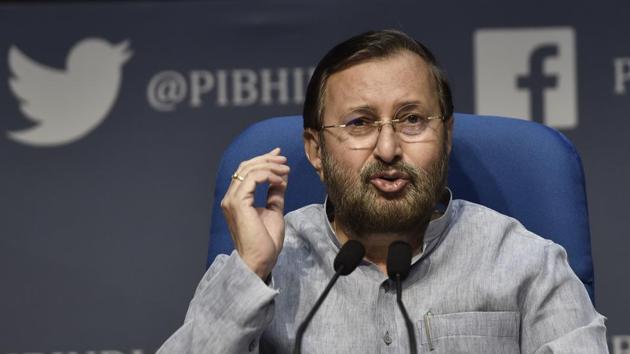The cabinet also approved the extension of a scheme under which cooperative NAFED will procure 12 lakh tonne apple in Jammu and Kashmir during the current 2020-21 season. (Sanjeev Verma/HT file photo) The cabinet also approved the extension of a scheme under which cooperative NAFED will procure 12 lakh tonne apple in Jammu and Kashmir during the current 2020-21 season. (Sanjeev Verma/HT file photo)