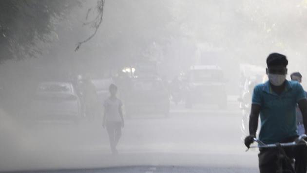 The worsening of the air quality comes even as the Graded Response Action Plan (GRAP) has been implemented in the Delhi-National Capital Region (NCR) from October 15 to check air pollution, which spikes around this time of the year.(Sunil Ghosh / Hindustan Times)