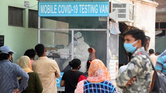 Out of Uttarakhand’s Covid-19 tally of 59,106, Dehradun district has reported the maximum of 16,434 cases followed by Haridwar (10,680), US Nagar (9,257) and Nainital (6949). (Raj K Raj/HT Photo. Representative image) Out of Uttarakhand’s Covid-19 tally of 59,106, Dehradun district has reported the maximum of 16,434 cases followed by Haridwar (10,680), US Nagar (9,257) and Nainital (6949). (Raj K Raj/HT Photo. Representative image)