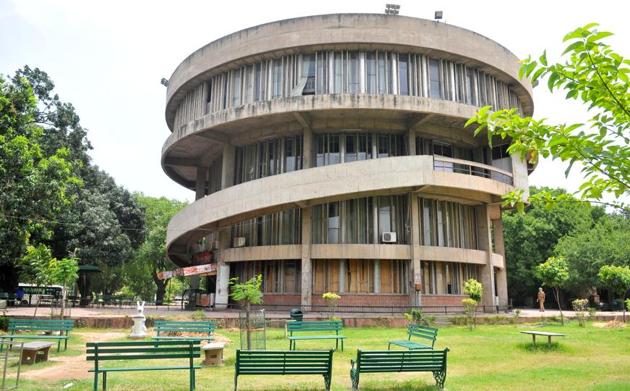Admission without late fee will be carried out till November 14. (HT File Photo) Admission without late fee will be carried out till November 14. (HT File Photo)