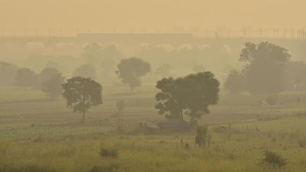 Haze blocks a metro train from view near Yamuna Bank in New Delhi on October 18. Amid this emergency, Tulsi Kumar, an independent researcher who specialises in air quality trends in the Indo-Gangetic Plains, said the authorities cannot wake up right before the winter season every time. “Agencies are supposed to work through the year only then can we see impact,” Kumar told HT. (Sanjeev Verma / HT Photo)