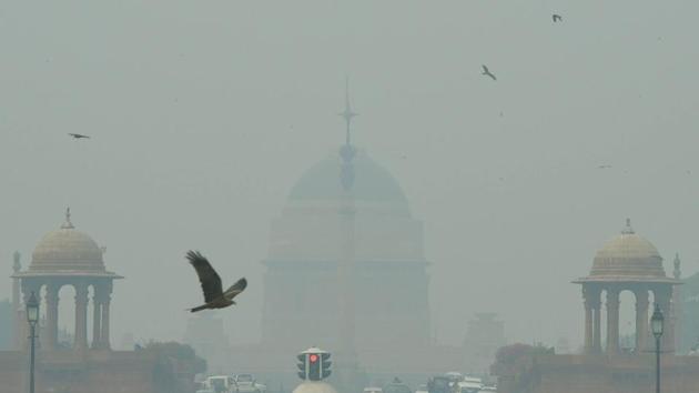Rashtrapati Bhavan shrouded in a thick layer of haze in the morning, at Rajpath in New Delhi on October 22. Starting October 15, the Environment Pollution (Prevention and Control) Authority (EPCA), enforced several preventive measures listed under the “very poor” category, including banning diesel generator sets, starting mechanised sweeping, and closely monitoring the garbage burning ban, among other steps. (Vipin Kumar / HT Photo)
