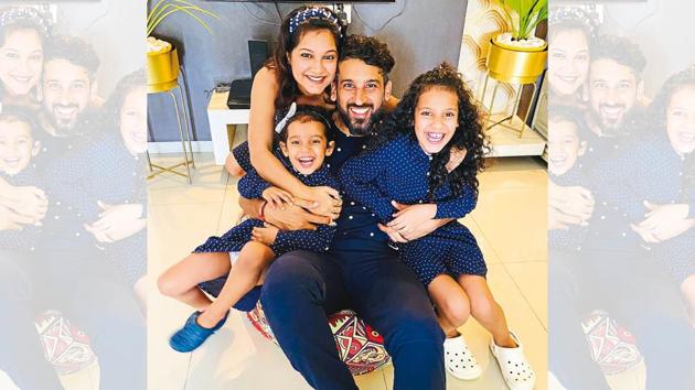 Vishesh Khanna with his wife Priyanka Thakur and daughters Samaira Khanna, 8, and Mahira Khanna, 4