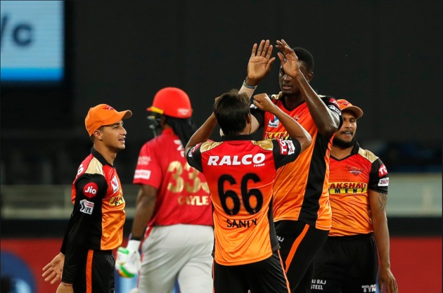 Jason Holder celebrates Chris Gayle’s wicket. (IPL/Twitter) 