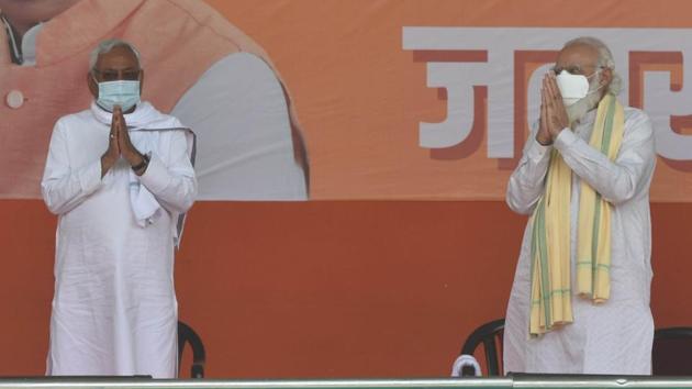 The Bharatiya Janata Party and Janata Dal(United), which have been running the Bihar government together since 2017, contested as rivals in 2015 with the BJP coming out as the winner. (Parwaz Khan/HT Photo) The Bharatiya Janata Party and Janata Dal(United), which have been running the Bihar government together since 2017, contested as rivals in 2015 with the BJP coming out as the winner. (Parwaz Khan/HT Photo)