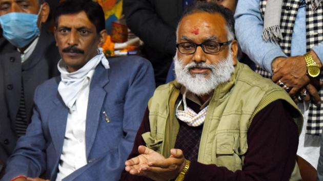 Former MP Rajan Sushant launching his new political party Hamari Party Himachal Party in Shimla on Sunday. (Deepak Sansta / HT) Former MP Rajan Sushant launching his new political party Hamari Party Himachal Party in Shimla on Sunday. (Deepak Sansta / HT)