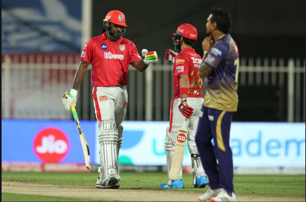 Chris Gayle with Mandeep Singh. (IPL/Twitter) 
