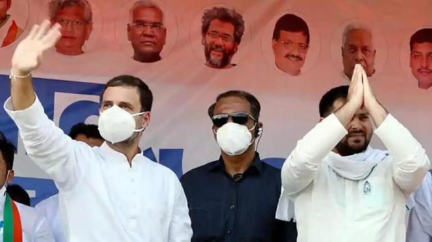 Congress leader Rahul Gandhi and RJD leader Tejashwi Yadav during an election rally in Hisua, Nawada.(ANI) Congress leader Rahul Gandhi and RJD leader Tejashwi Yadav during an election rally in Hisua, Nawada.(ANI)