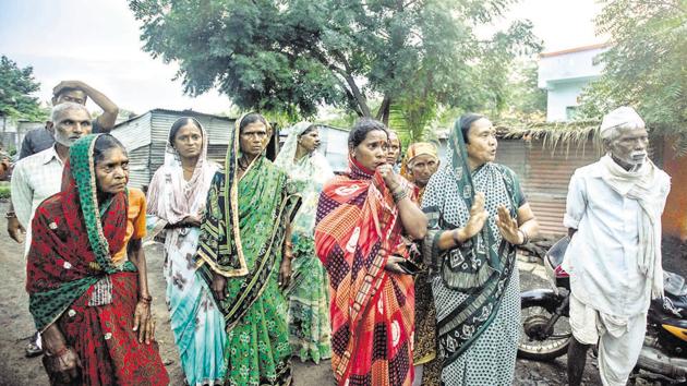 Villagers of Sangvi Khurd near Akkalkot said that Maharashtra chief minister Uddhav Thackeray visited their flood-affected village in Solapur, but did not announce any immediate relief package. The chief minister on Friday announced Rs10,000 crore help for rain-hit farmers in the state. (PRATHAM GOKHALE/HT) Villagers of Sangvi Khurd near Akkalkot said that Maharashtra chief minister Uddhav Thackeray visited their flood-affected village in Solapur, but did not announce any immediate relief package. The chief minister on Friday announced Rs10,000 crore help for rain-hit farmers in the state. (PRATHAM GOKHALE/HT)