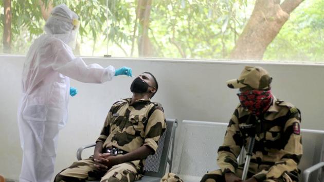 Mumbai, meanwhile, reported 1,222 new infections on Sunday pushing tally to 251,281. It also reported 46 deaths, taking city’s death toll to 10,105. (PTI) Mumbai, meanwhile, reported 1,222 new infections on Sunday pushing tally to 251,281. It also reported 46 deaths, taking city’s death toll to 10,105. (PTI)