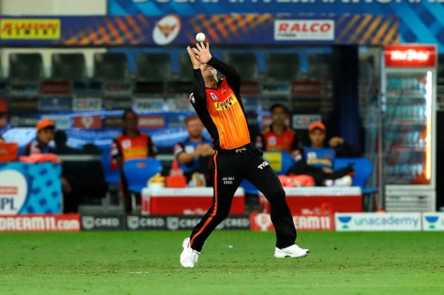 David Warner takes a catch. (SRH/Twitter)