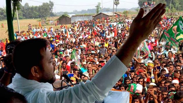 RJD leader Tejaswi Yadav addresses to crowd during an election rally ahead of Bihar Assembly elections, at Kanti in Muzaffarpur.(ANI) RJD leader Tejaswi Yadav addresses to crowd during an election rally ahead of Bihar Assembly elections, at Kanti in Muzaffarpur.(ANI)
