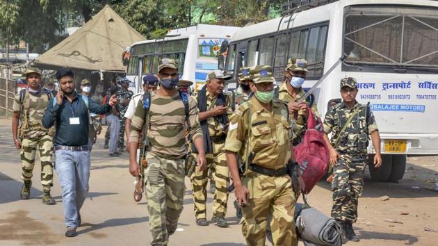 Security personnel arrive on the eve of first phase of Bihar Assembly Elections, in Sasaram district(PTI) Security personnel arrive on the eve of first phase of Bihar Assembly Elections, in Sasaram district(PTI)