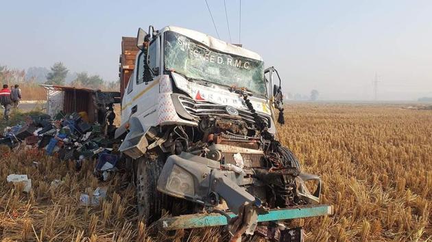 The mangled remains of the truck that met with an accident in Haryana on Wednesday.(HT photo)