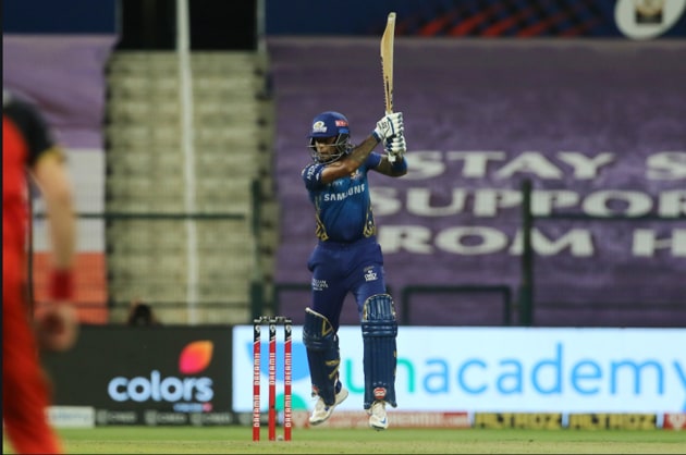 Suryakumar Yadav hits a fifty. (IPL/Twitter) 